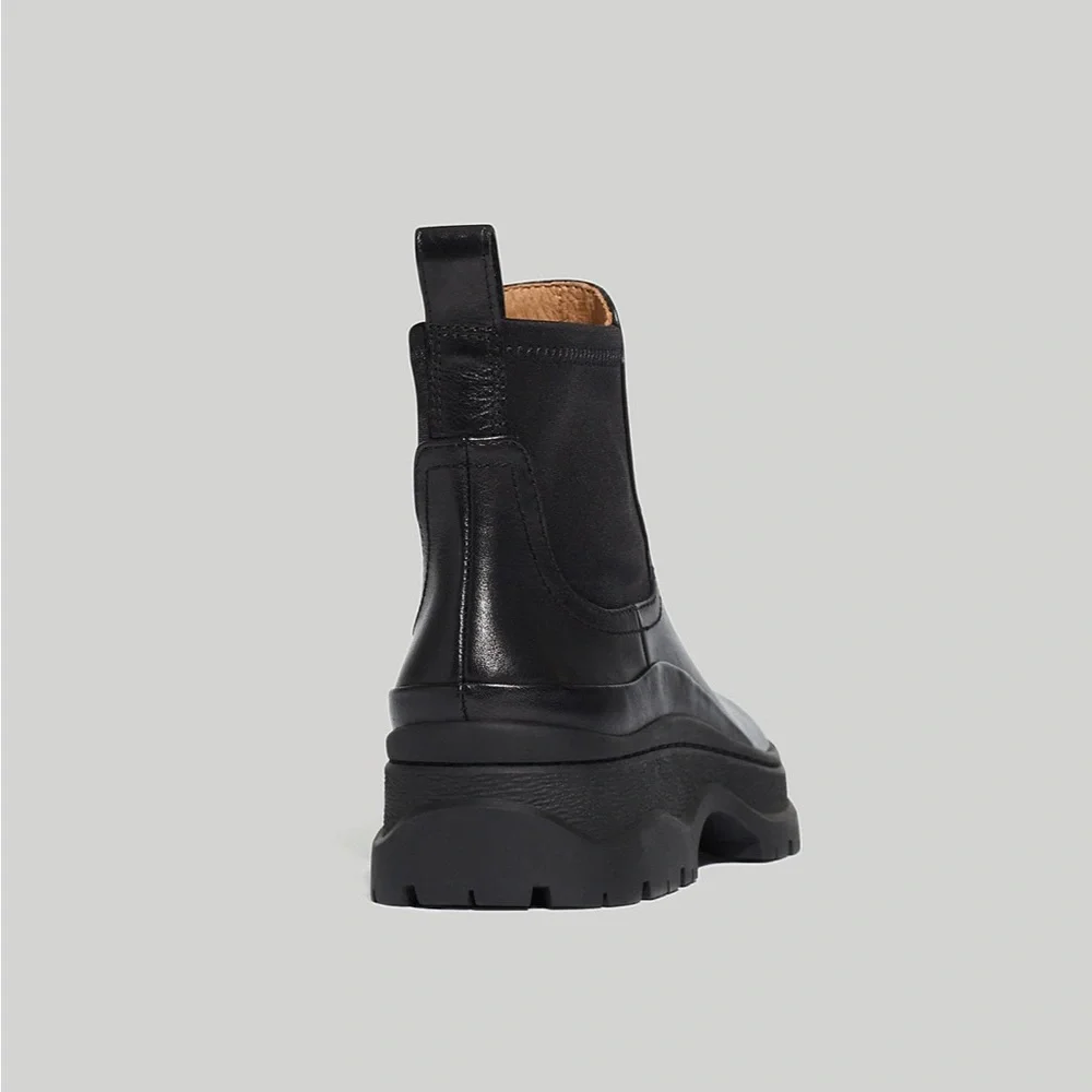 Madewell Dani Chelsea Lugsole Boot - Picture 3 of 4
